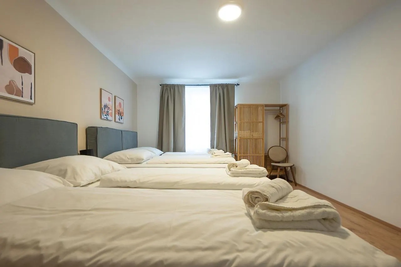 Stephansplatz View: Spacious 2-Bedroom with Balcony Vienna