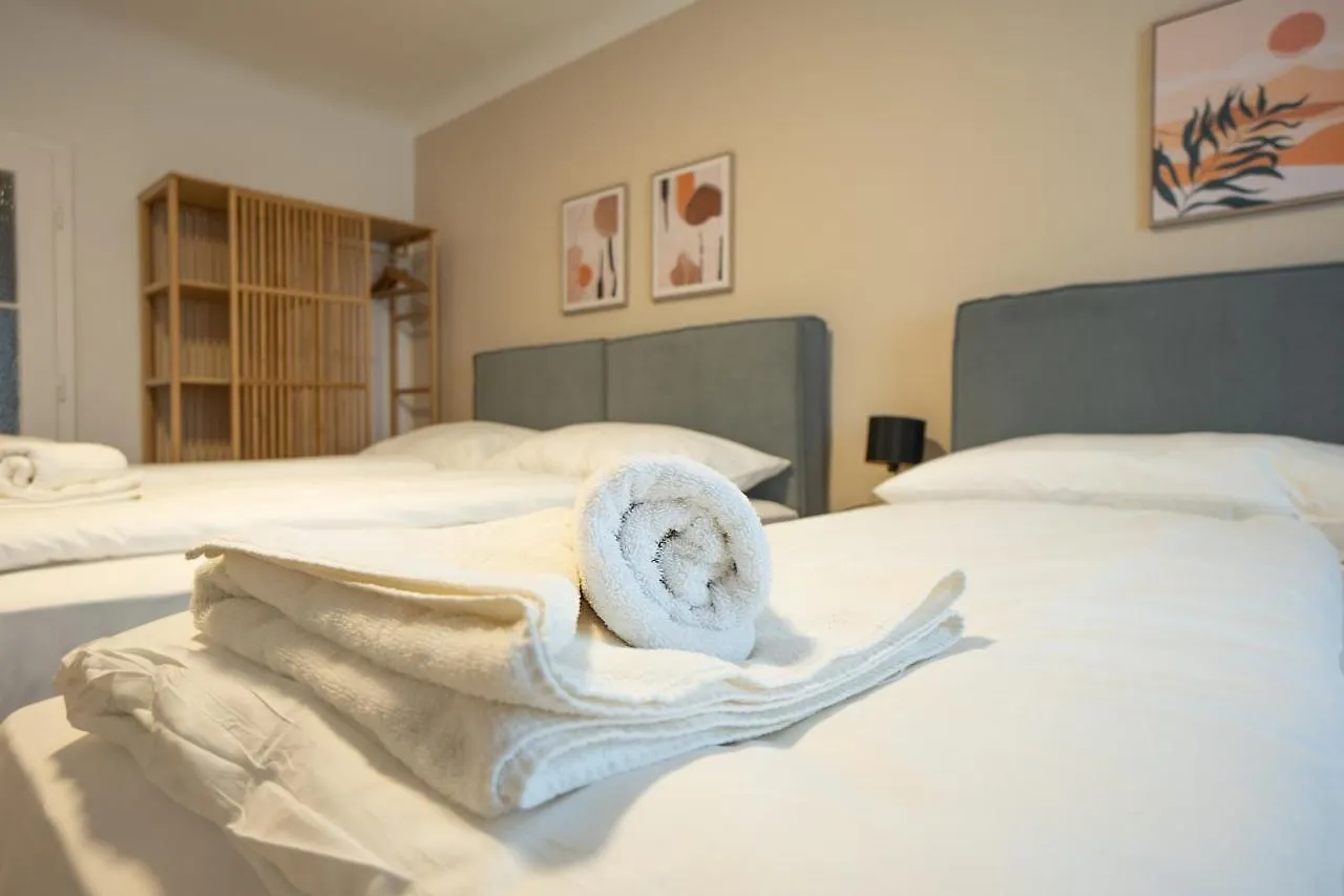 Stephansplatz View: Spacious 2-Bedroom with Balcony Vienna Apartment
